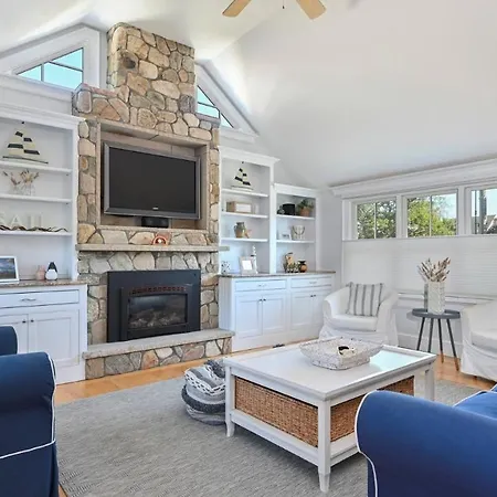 201 Main Street Chatham Cape Cod - - Sandpiper